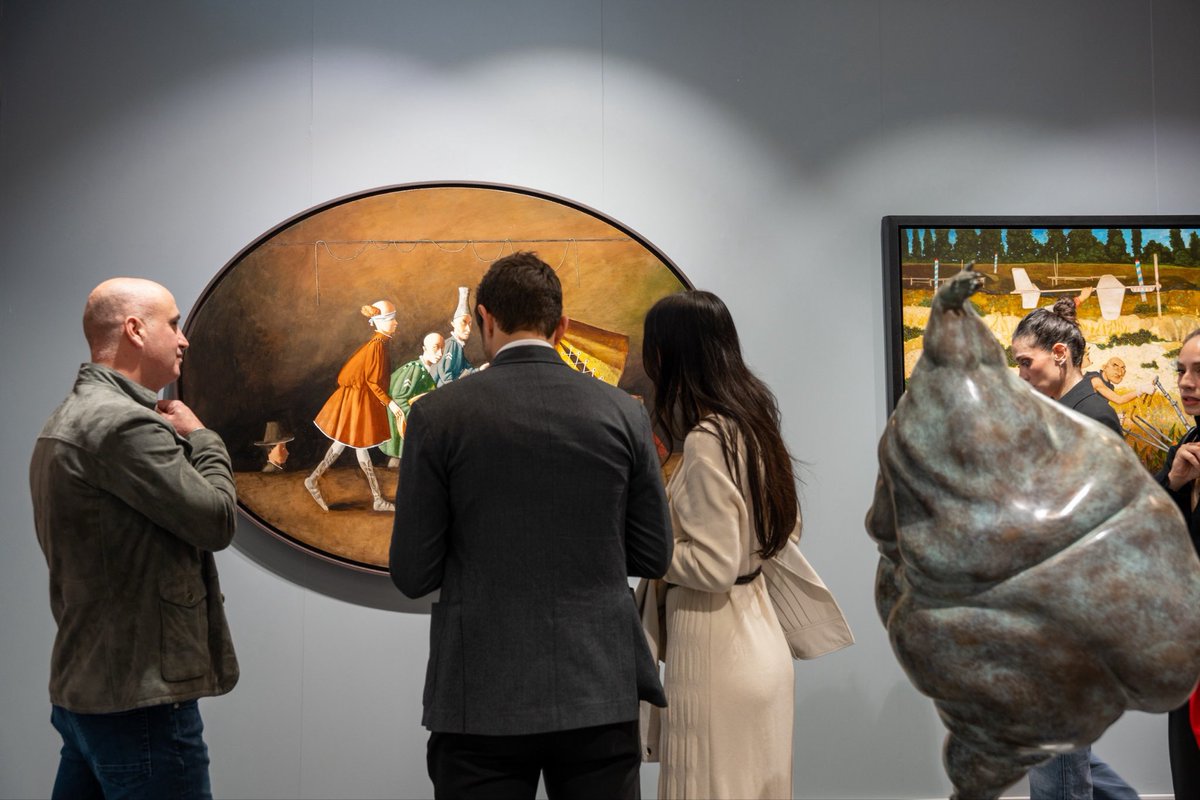 Contemporaryist's tweet photo. CI BLOOM 5. Edisyonu bugün son gününde ziyaretçilerini ağırlamaya devam ediyor.

19 Nisan ziyaret saatleri
11:00-19:00

📍LK Kongre ve Sergi Sarayı – Rumeli Salonu

Biletler için:
https://t.co/4QmtcDEcab https://t.co/pBMiGv8sR5