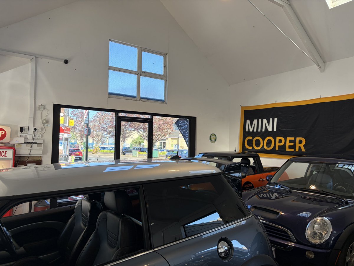 Londonmini1's tweet image. Another sunny Sunday at the showroom! Come and visit us to find the Mini for you, lots in stock to take a look at. Open until 4pm today…

Londonmini.net

#londonmini #minicooper #mini #dealership #forsale