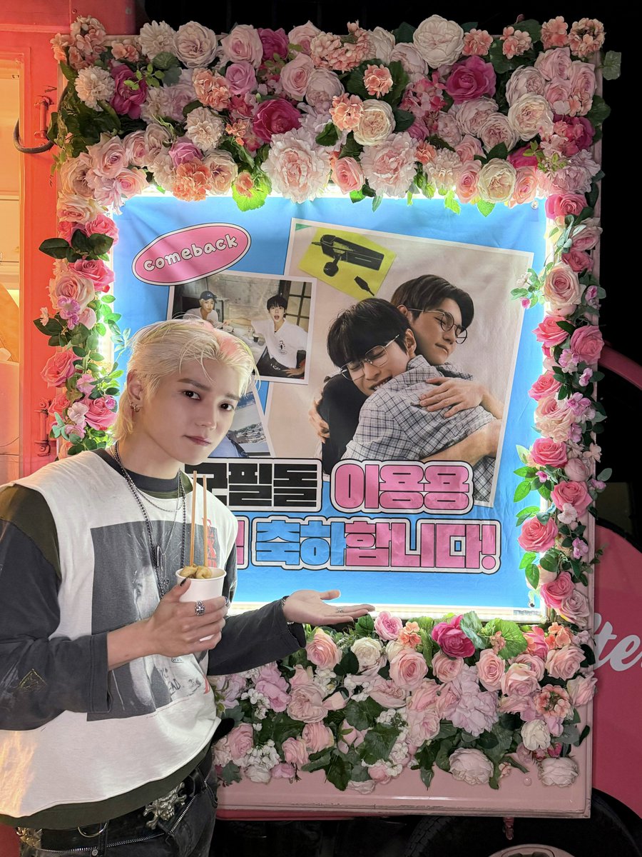 most supportive angel doyoung strikes again 🥹