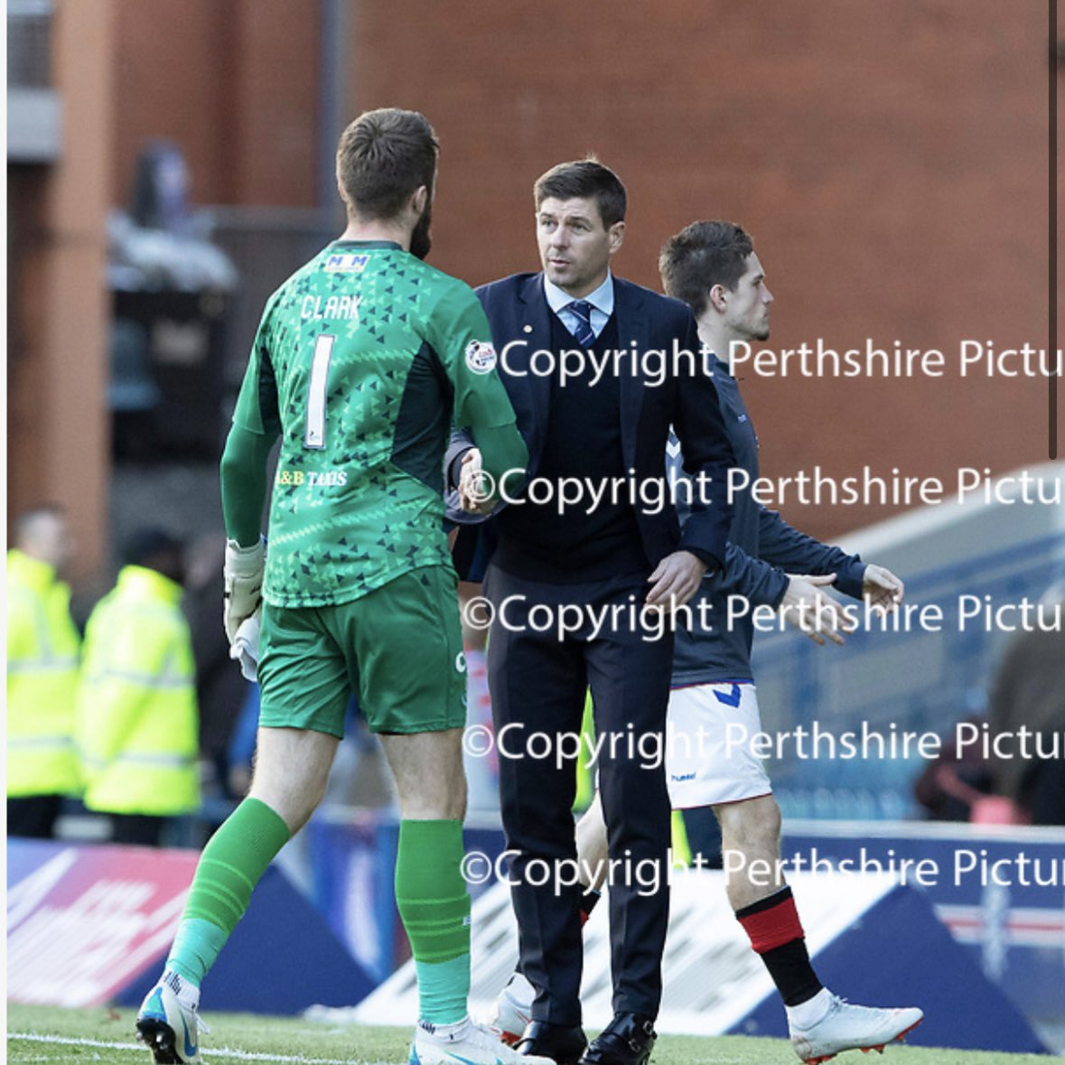 StJohnstone_FS's tweet image. My Hero, My Goalie, My Legend 🥅🧤🦸🏻‍♂️

Year: 2018/19
Kit: GK 1st Choice Shirt
Type: Match Worn
Player: Zander Clark
Maker: BLK
Sponsor: Binn Group
Size: L

Info: Zander Clark’s first season as #1. direct from Zander

@StJohnstone @SPFL #matchworn #football @Zanderr1 @drfc_official