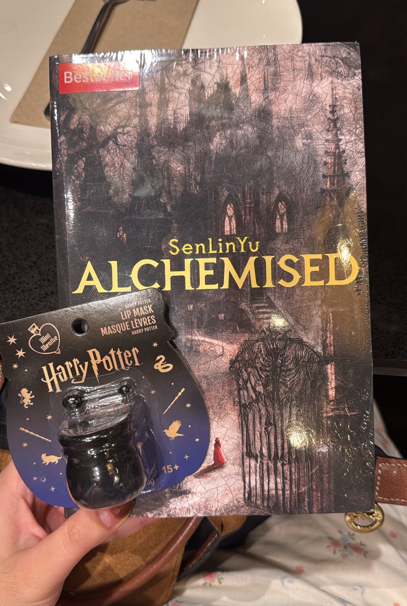 Do you know how excited I was to receive these from my sister?? But I don’t have anyone to talk about this with🤣 I tried explaining it to her, and she was like, “What’s fanfiction? What’s Dramione?”