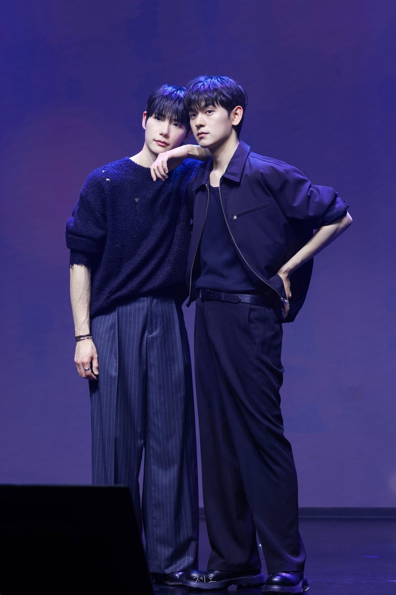 260405 언다만 팬미팅 낮공

포토 타임인데 화보 찍어버리시는 두 분🤦‍♂️

#언제나다시만나 #alwaysmeetagain
#신정유 #shinjeongyou #우지한 #woojihan