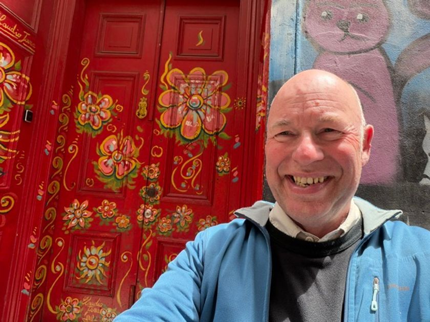 Timothy_Hughes's tweet image. The “Made by Humans” Premium: Why You Need to Pick an AI Lane Now by @Timothy_Hughes buff.ly/E1H27vO @DLAIgnite #SocialSelling #DigitalSelling #Sales #Leadership #Marketing #MarketingStrategy #MarketingSuccess #ArtificialIntelligence #AI #ContentMarketing #MarketingTips