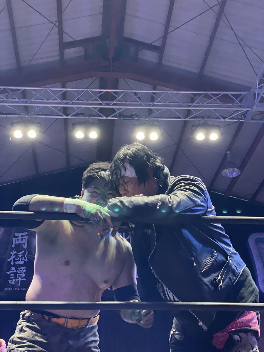 pB96xRNv6V93917's tweet image. 縁は繋がって行くものですね。山口まで来てくださり感謝です♪👏#大仁田厚#DROP KICK