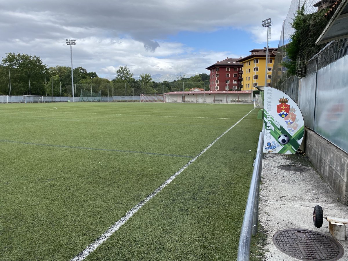 SemeyaStadium44's tweet photo. 🏟️Santa Cruz📍Cangues d’Onís🔵🔴Cánicas At.C⚽️#asturies🇸🇪 https://t.co/HhyIwwPPSG