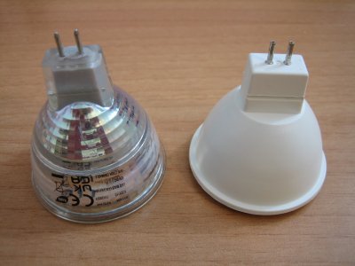 blogbombillas's tweet image. #Bombilla #led 12V #GU5.3 8W 800 lm Cristal 60º de #Efectoled

blogbombillas.com/2026/04/bombil…

Para sustituir los halógenos con  transformador sin tener que recablear y por un precio económico
 
Da bastante luz y no se calienta mucho pero hace flickering lo que la hace no recomendable