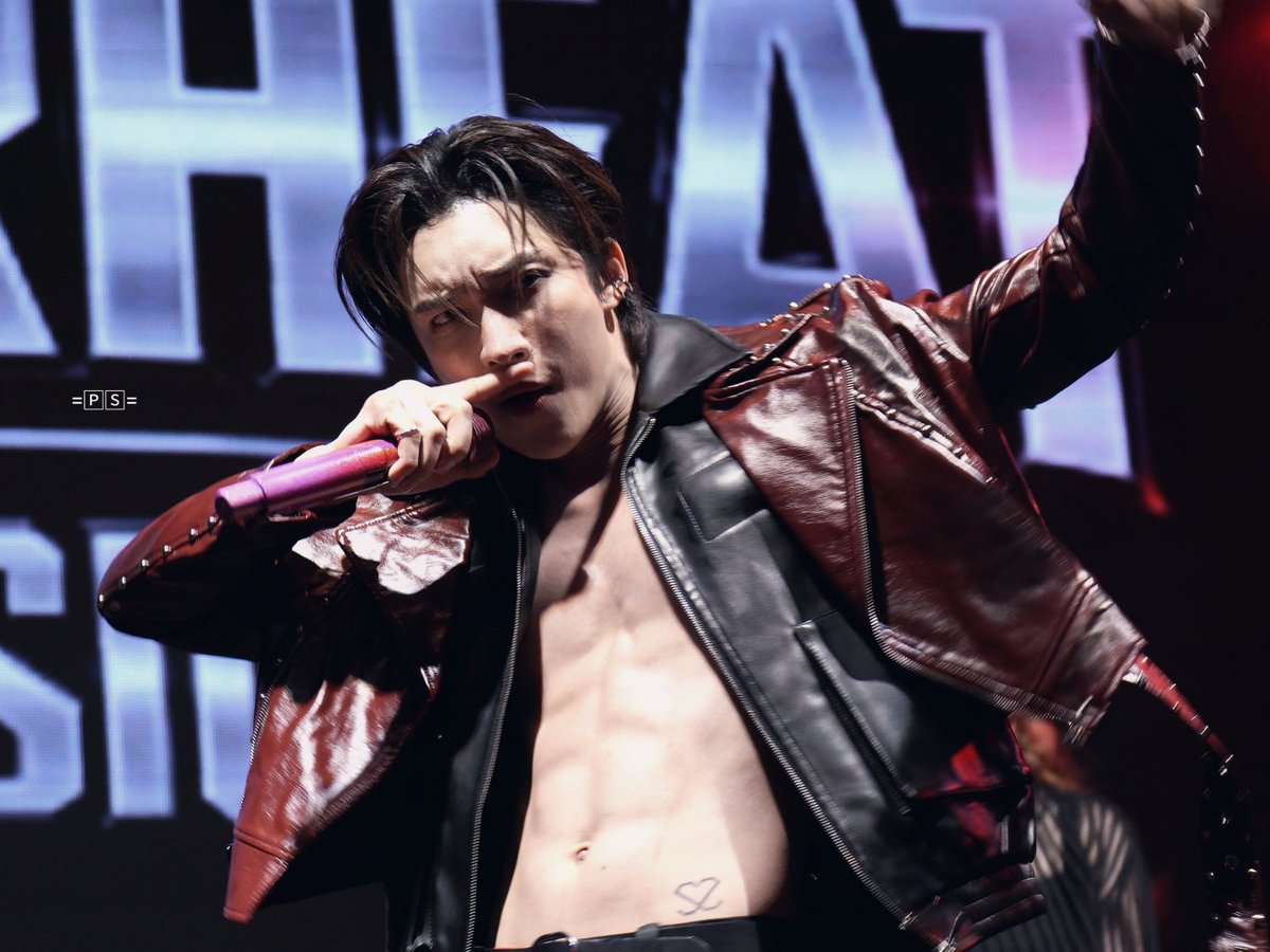 เอาอีก ขออีก 🤧

S2 ALBUM OVERHEAT FANSIGN 
#S2_OverheatFansign
#S2TheSunset #Horizone