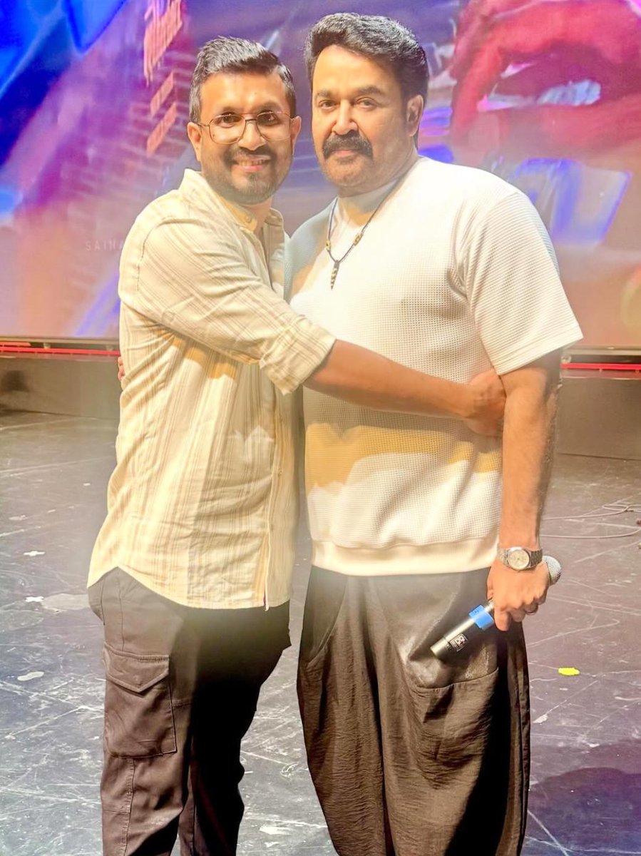 BENKMATHEW's tweet image. Lalettan Latest with Fan 🤩❤️

@Mohanlal #Mohanlal