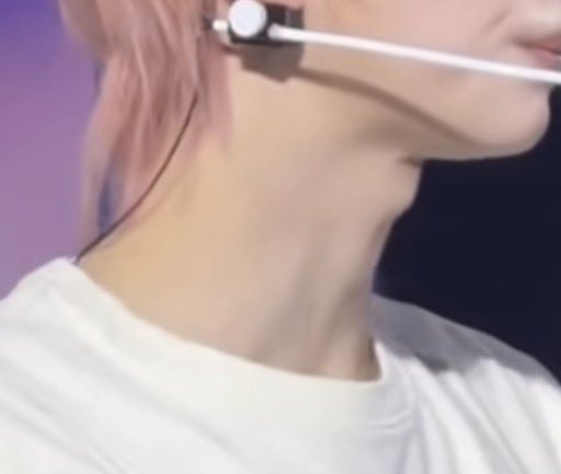 신유 목 tweet media