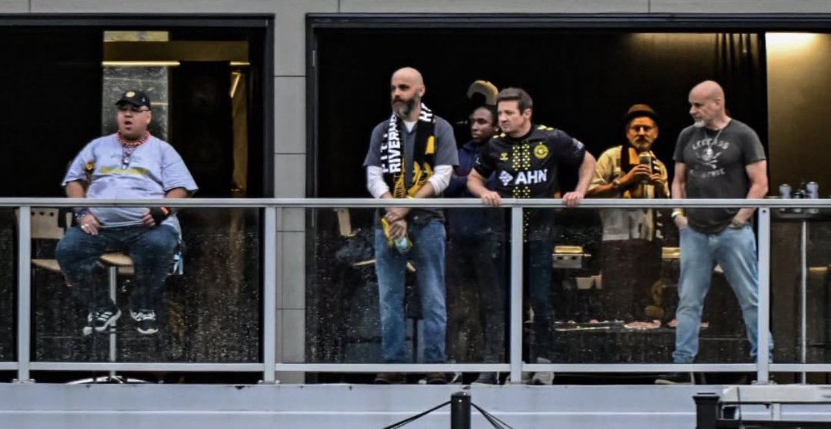 Jeremy Renner tweet media