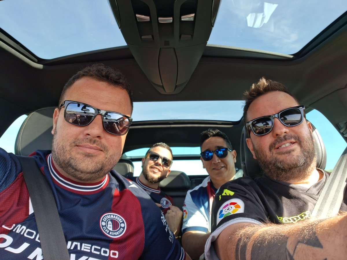 elnorteud tweet media