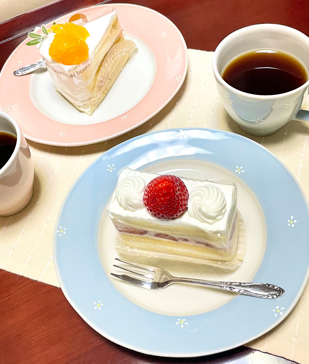 minimini_ro_se's tweet image. 苺のｼｮｰﾄｹｰｷ
ﾃﾞｺﾎﾟﾝのｼｮｰﾄｹｰｷ

季節を装うｽｲｰﾂたち

#キリトリセカイ 
#写真で伝える私の世界
#private 

@minimini_ro_se