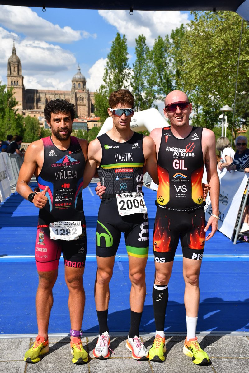 fedetriatloncyl's tweet image. 🎉 Felicidades a los ganadores del 🏃‍♀️🏃🚴‍♀️🚴🏃‍♀️🏃 de Salamanca

🥇 Marina Muñoz @trisoriano 
🥇 Javier Martín @trimarlins 

🥈 Carla Martínez @TriDiablillos 
🥈 Kevin Viñuela @Trifluvial 

🥉 Sonia Bejarano @Trifluvial 
🥉 Iván Gil @triDiablillos

#duatlon #sprint #somostriatlon