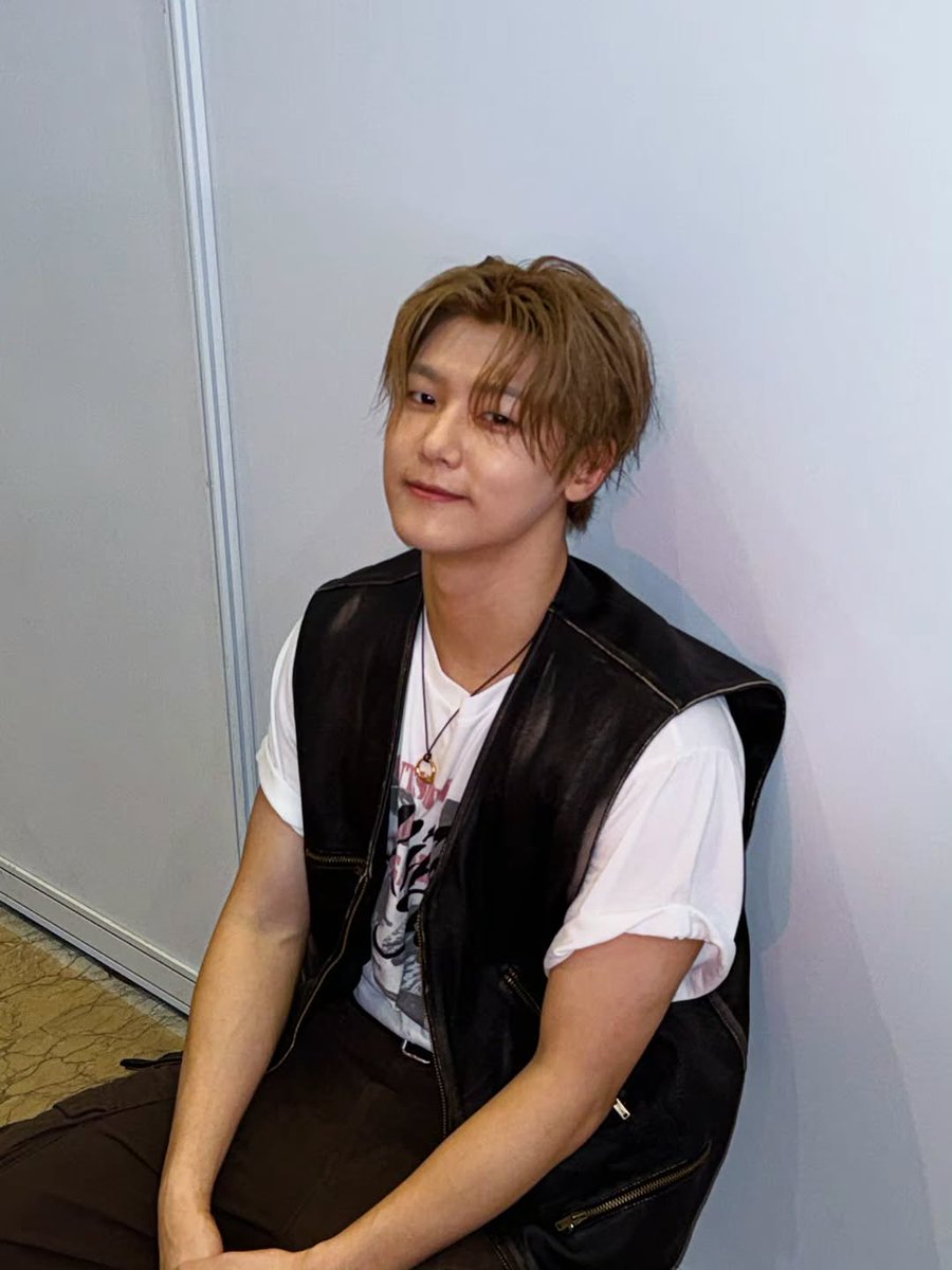 ™️. 용느♡ tweet media