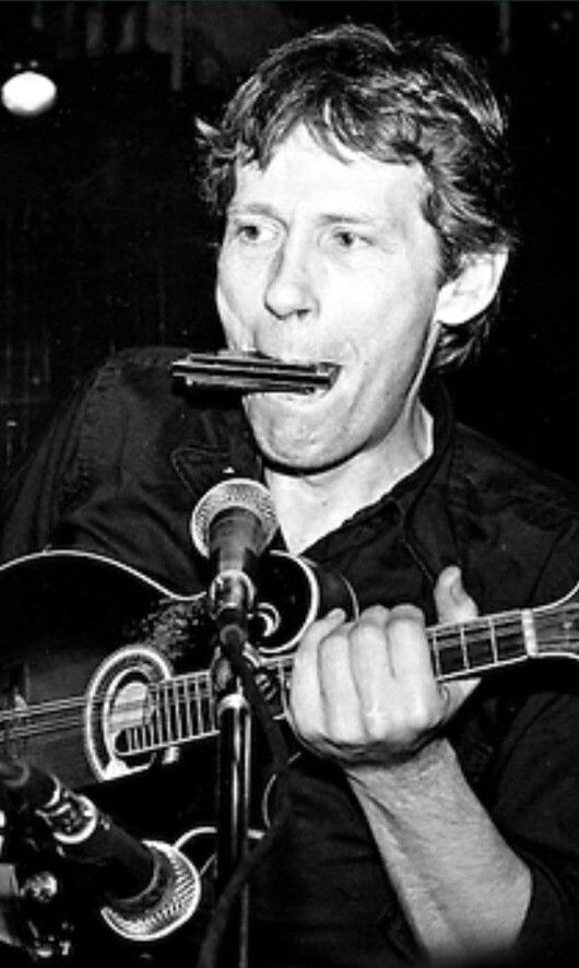 Robbie☮️🏳️‍🌈 tweet media