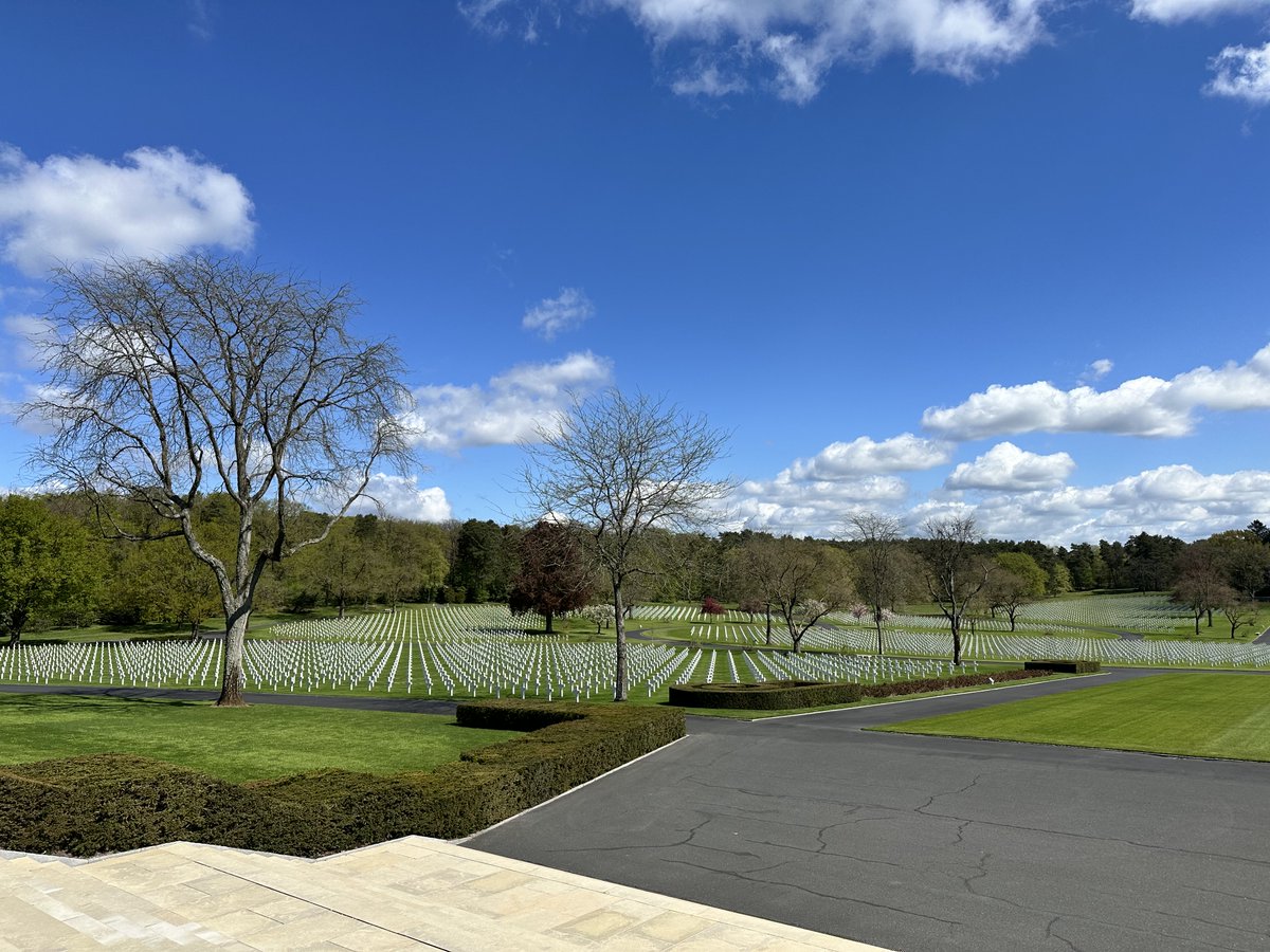 Trump não nos permita esquecer.