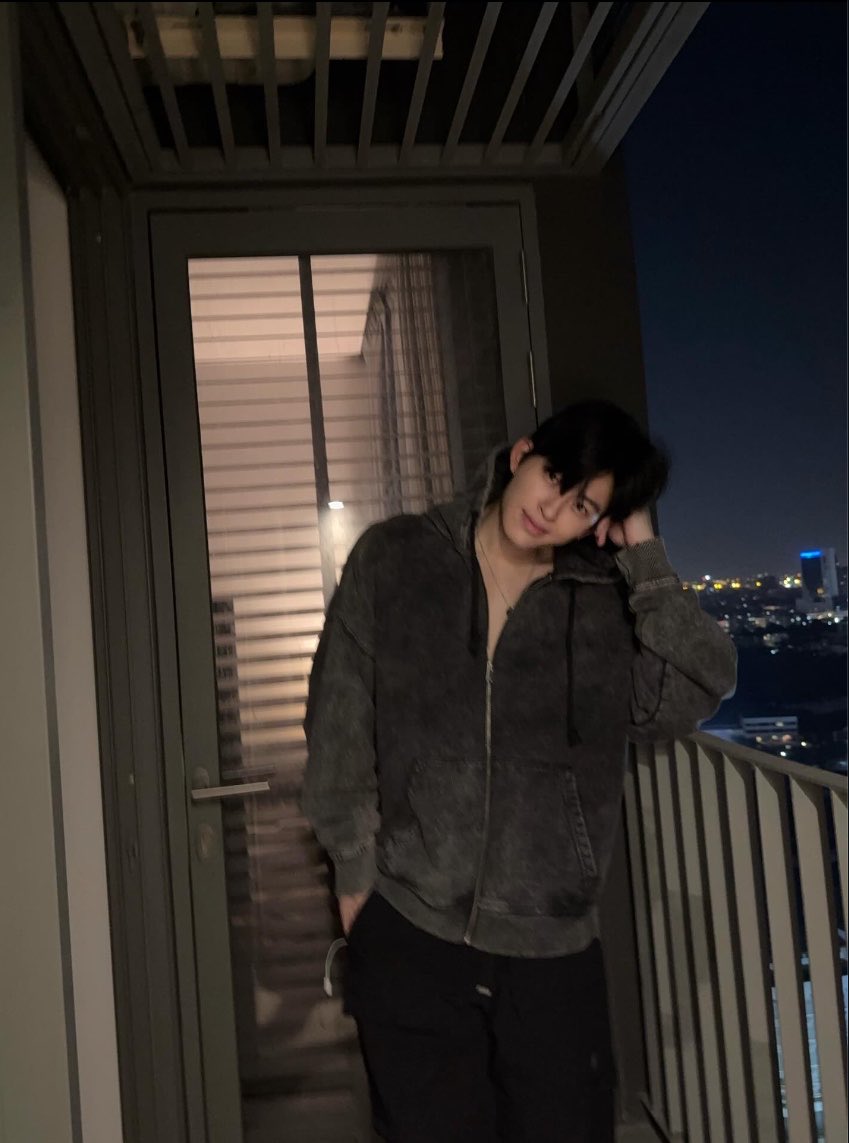 ᴘʀᴇᴀᴍɪʏᴀ. tweet media