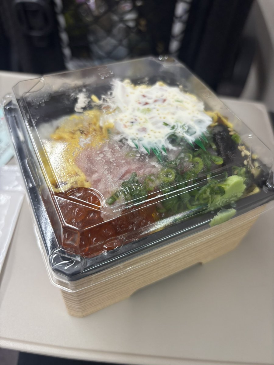 おしのよしなり君 tweet media