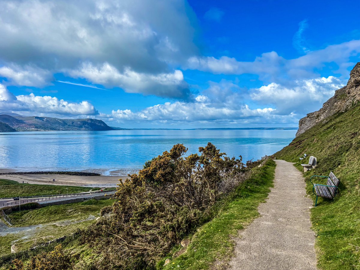 Sunday morning in Llandudno, looking like a sunny day ahead.