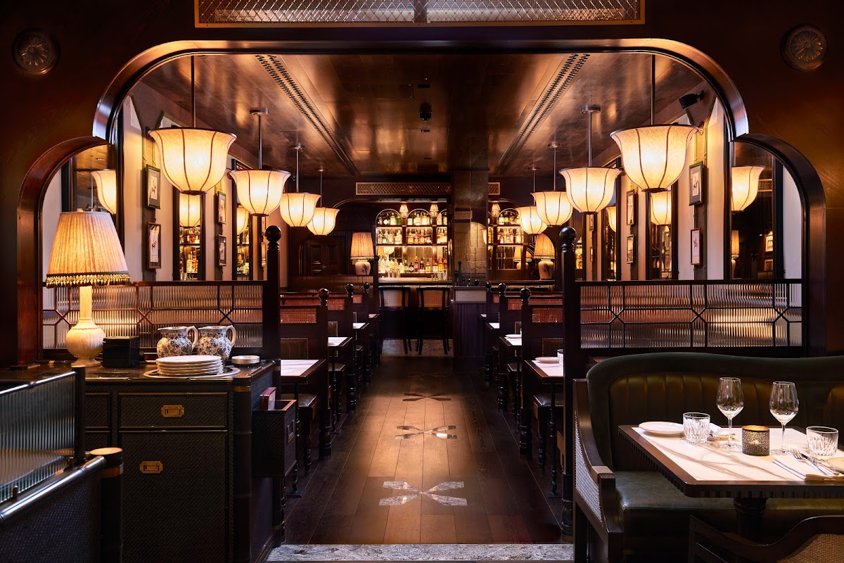 sendit__exe's tweet image. Old Delhi elegance meets Michelin precision. The kid goat methi keema alone is worth the trip to Mayfair—it'll rewire your entire relationship with Indian food.

£80–150/head. Gymkhana.

restaurhunter.com #MichelinStar #Indian