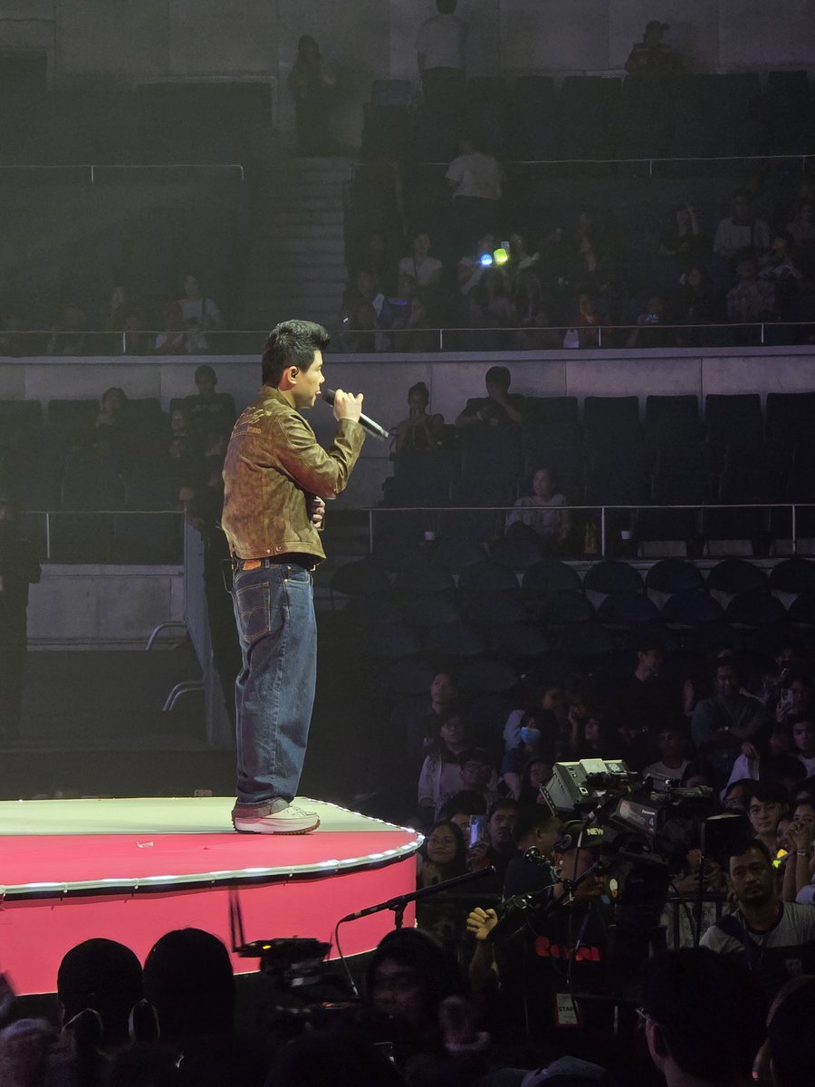 Headliner Manila tweet media