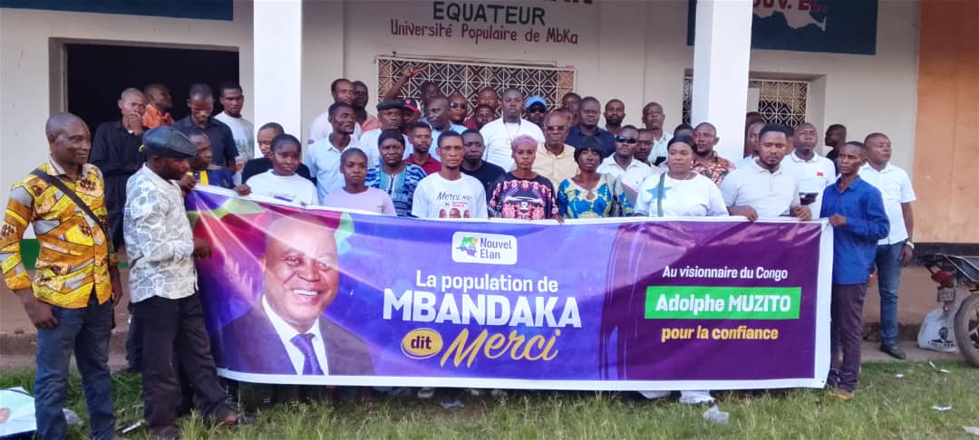 ebalemozindo's tweet image. #RDC: #POLITIQUE. 
Samedi 18 avril 2026, les membres du Comité Urbain de la ville de Mbandaka se sont réunis lors d'une séance de travail stratégique. Cette rencontre fait suite au passage remarqué du Secrétaire Général Blanchard Mongomba, dont la visite semble avoir servi de