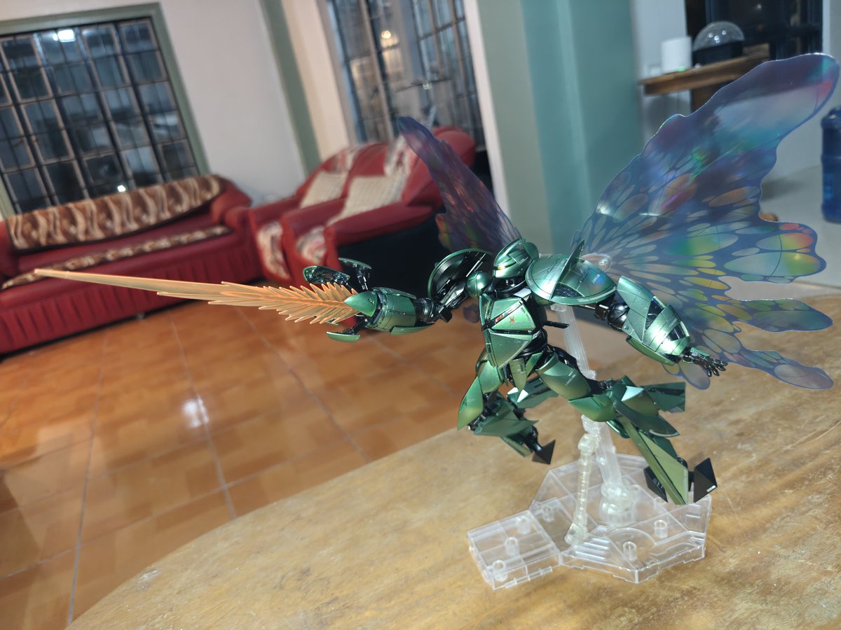 GrandarkMax's tweet photo. I fully painted my Master Grade Turn X! https://t.co/l1WFizrI8G
