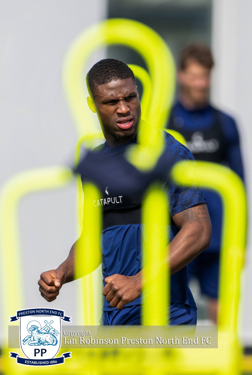 SnapperIan's tweet photo. After a busy Gentry Day at Charlton it was less hectic week at PNE, training and retro shirt photoshoot @pnefc #pne https://t.co/3a0FxFktVa