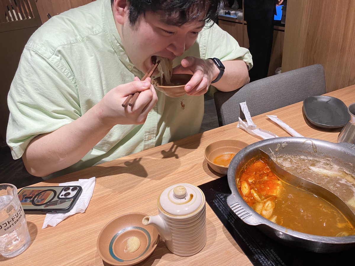 たんよ tweet media