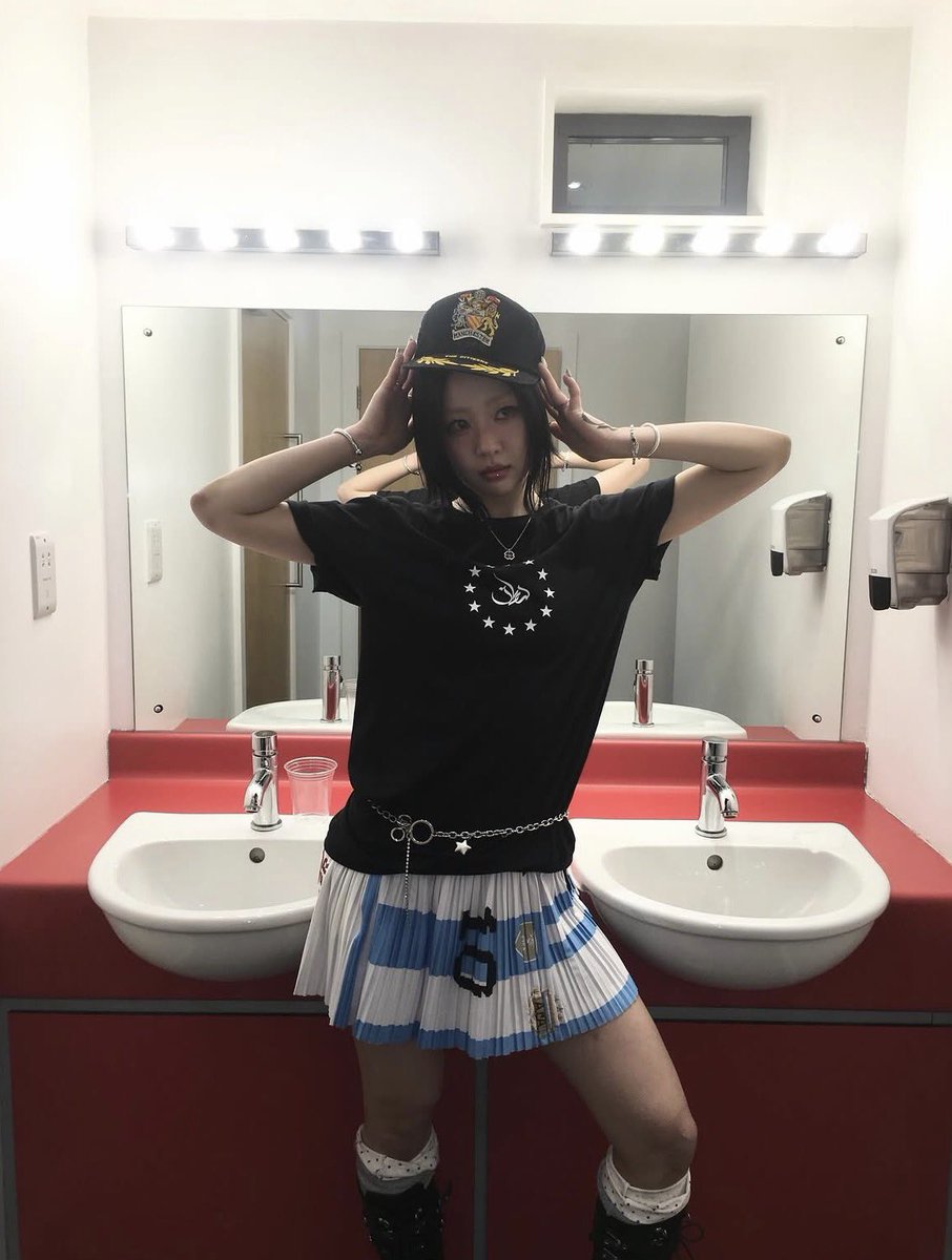 YVES_BRASIL's tweet image. (5/5)

#YVES #이브 #NAIL @Yves___official