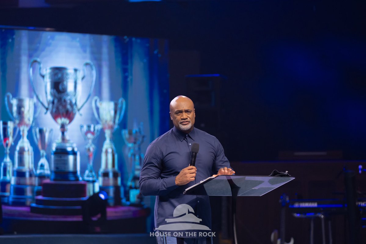 HouseOnTheRock's tweet image. Even creation itself responds to the voice of God, and so does your life. 

Then He stopped talking to these elements… There’s nothing wrong with talking to the elements. They have an important role in your world and destiny.

#HOTRService
#HOTROnline
#SundayService