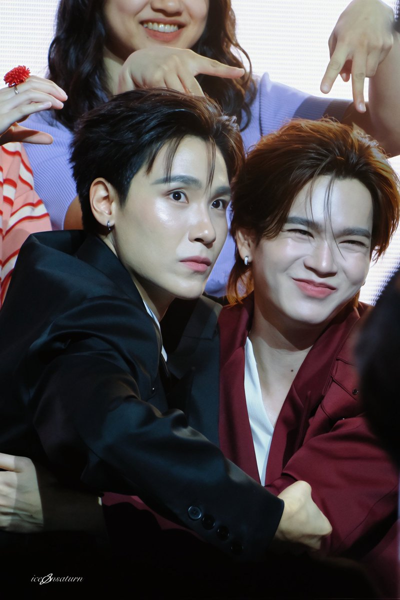 ice_on_saturn tweet media