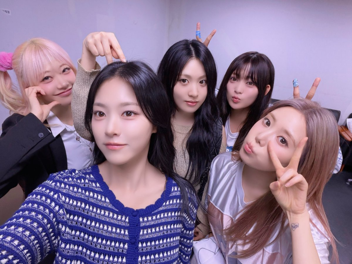 LATENCYOFFICIAL's tweet image. [260419 팬사인회]

LATENCY와 함께
4월 3째주 팬사인회 끝!!

#LATENCY #레이턴시