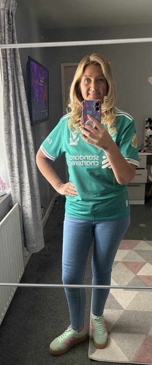 Heidi 💫 tweet media