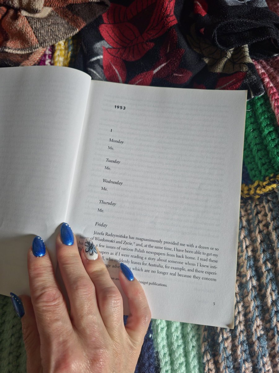 farastas's tweet image. #gombrowicz
#Diary
Only because I like those tiny, expressive, non-urgent and undemanding sentences, as well as the #algorithms in here levelled with my son's #TikTok pathways. It feels like the reality of tools is trying to shape you, but you deny becoming its part, and at /1/