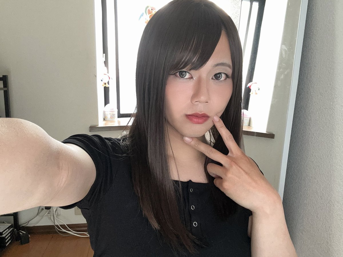 ゆりな tweet media