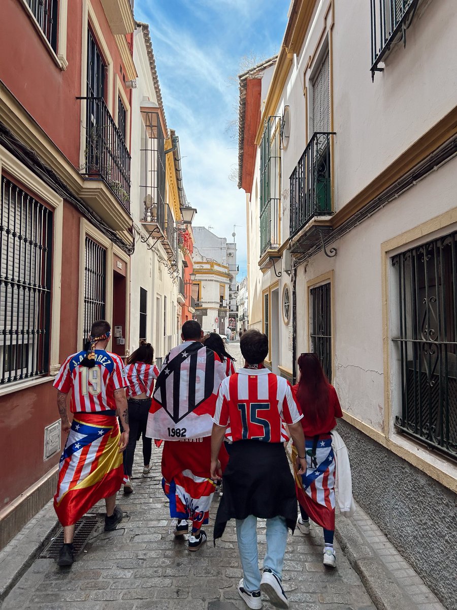 ꜱᴀɴᴅ tweet media