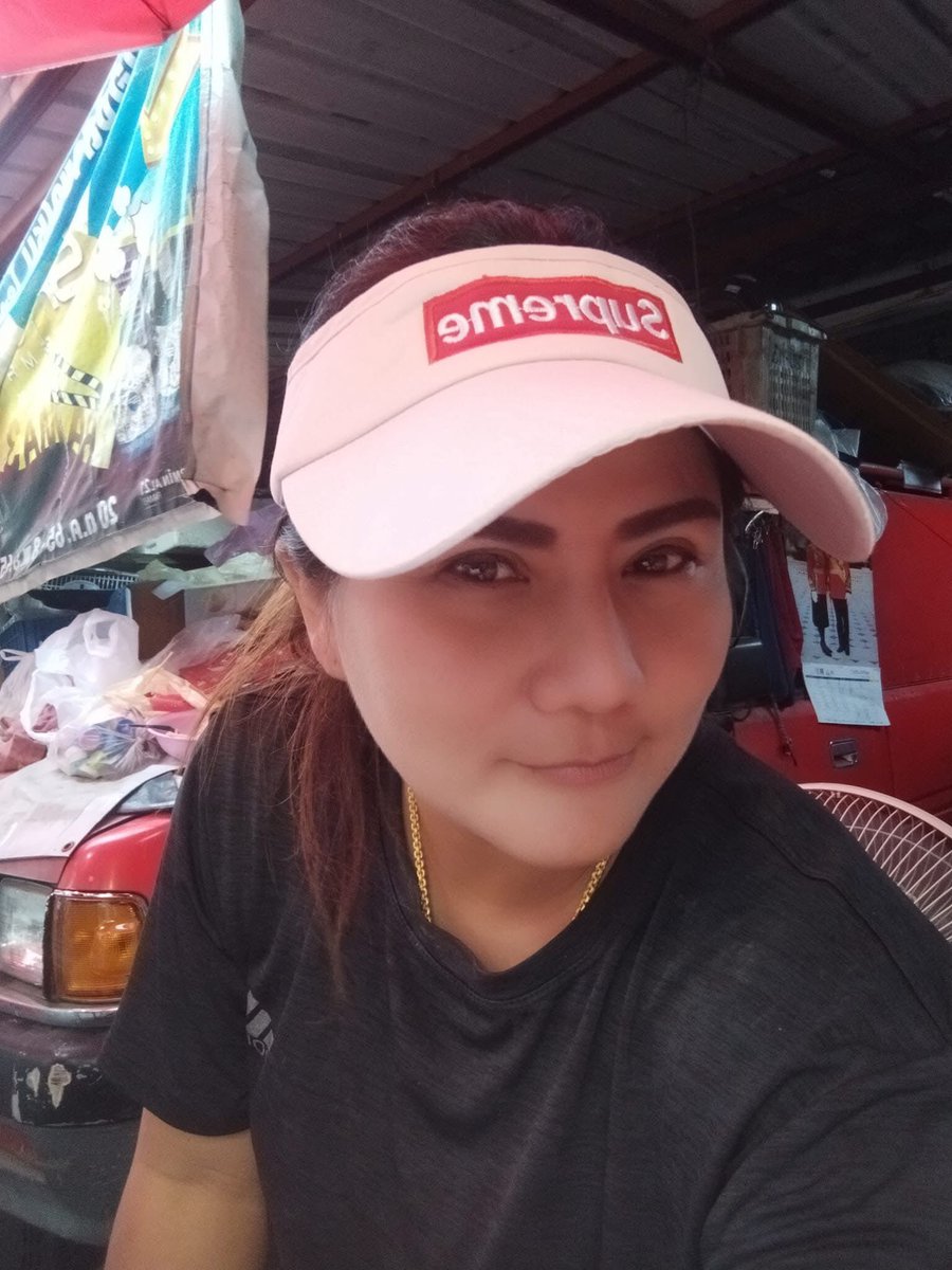 ลูกหมูอายุ42นะ😅 tweet media