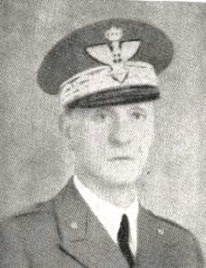 ANPIRomaPosti's tweet image. Reduce di #Russia dove comandò la fanteria della 52ª divisione "Torino", il generale #CesareRossi dopo l'#Armistizio fece parte del Comando Militare Unificato Ligure del #CVL.Arrestato dai tedeschi morì il #24aprile 1944 durante la deportazione verso la #Germania.Aveva 52 anni.