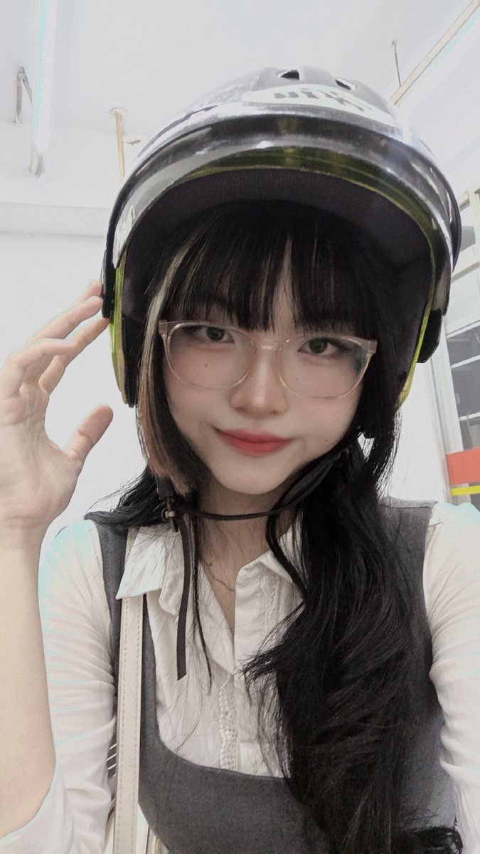 Happy sundate semua, tarot tutup dulu 😁😁😁☝️