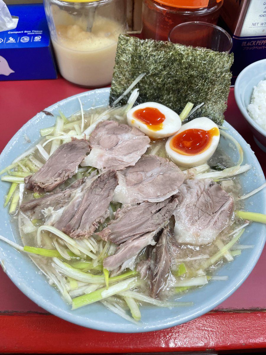 あひる tweet media