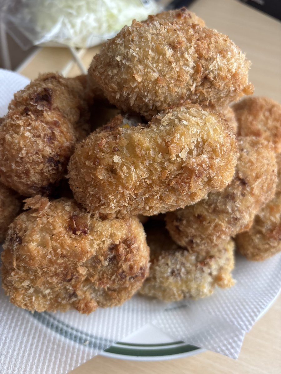 まるやま tweet media