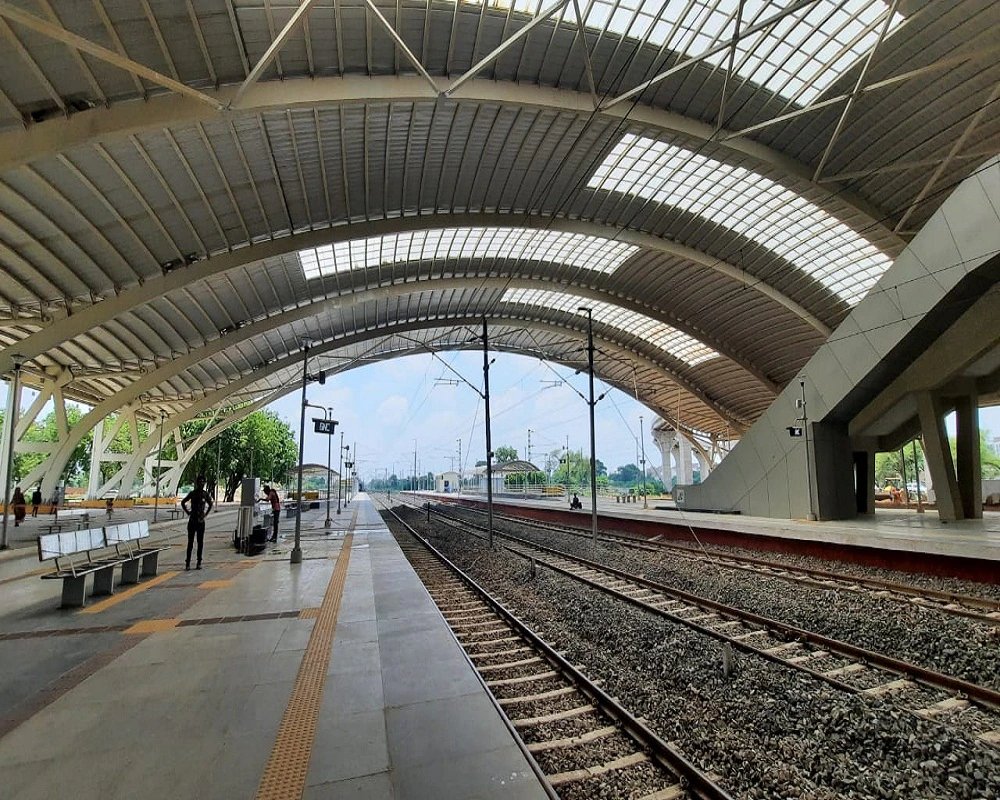 India Plus tweet media