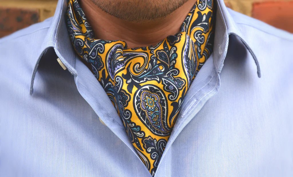 CravatClub's tweet image. ZEPHYRUS - Aureolin Yellow with Midnight Navy, White, Lilac &amp;amp; Pastel Blue Paisley Pattern Printed Silk Cravat

Shop Here: cravat-club.com/collections/pr…

#cravat #ascot #tie #yellow #paisley #scarf #wedding #groom #sartorial #suit