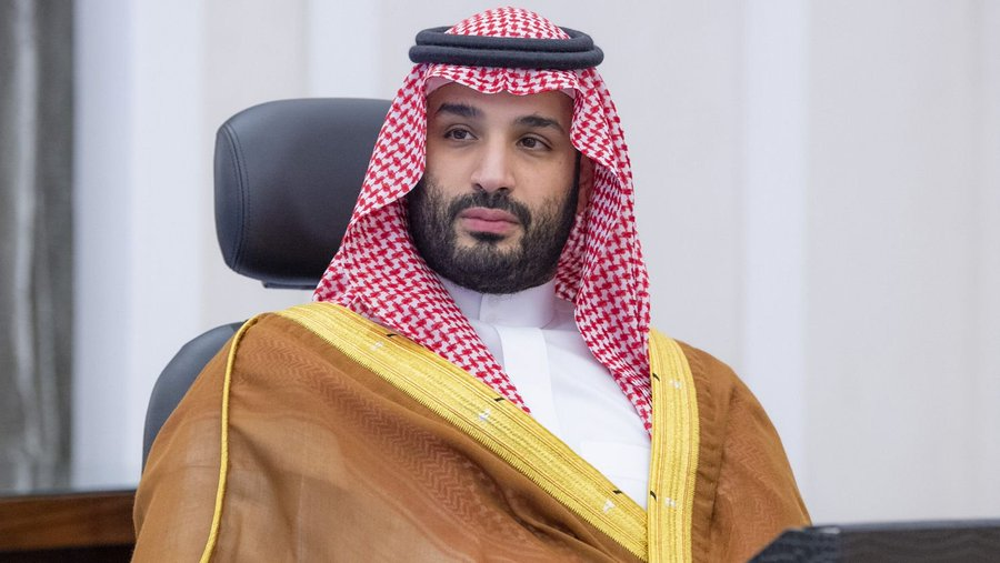 BalochkUpdates's tweet photo. 🚨 BREAKING: Pakistan Repays $2 BILLION to UAE

State Bank confirms full repayment of the $2B safe deposit to Abu Dhabi, which was earning 6% interest. UAE had urgently called it back amid regional tensions.

At the same time:

Pakistan receives $3 BILLION fresh deposit from Saudi Arabia  

Riyadh assures another $2 BILLION soon