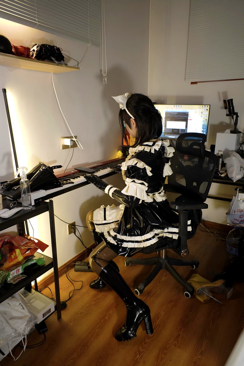 子夜夜_cyberpunk tweet media