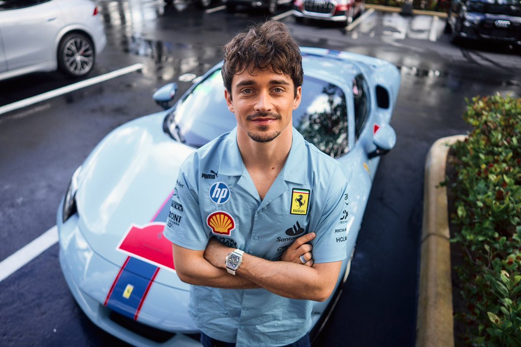 marianne tweet media