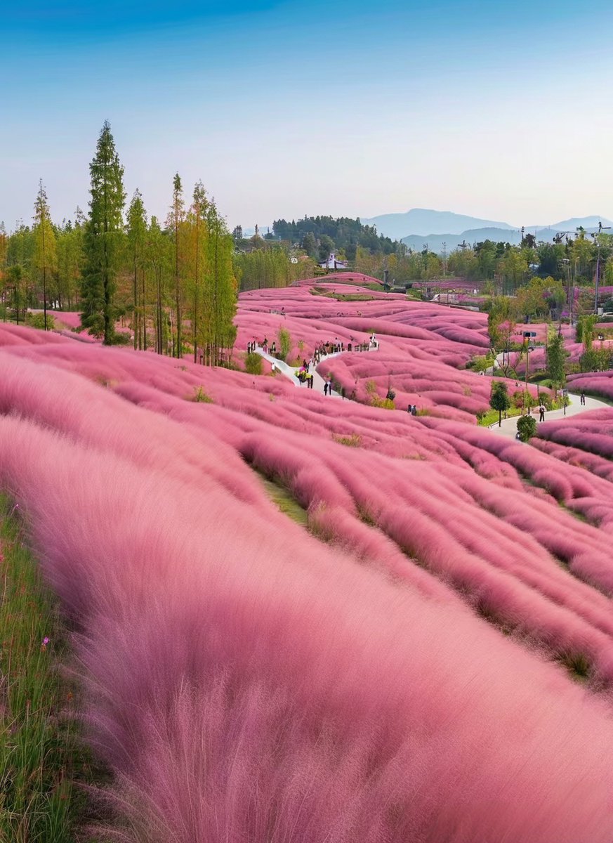 VUstala's tweet image. Chasing sunsets over Santorini’s white-washed villages + sipping local Assyrtiko wine = pure magic  #Wanderlust #SantoriniVibes