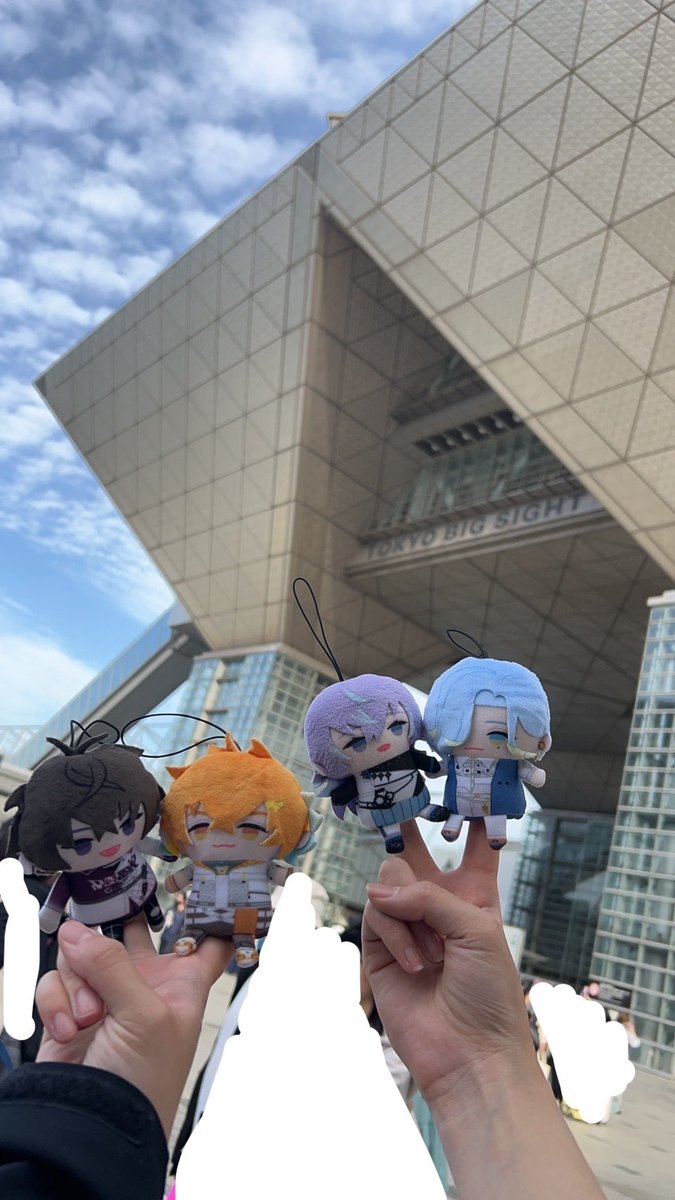 Noah_B530's tweet photo. 離脱いたしましたん🥹☝️
初🌈そ楽しすぎてあっという間だった…！！😭✋💕
関東の相互にも念願に会えて涙…☝️😭☝️
また来年行きます！！😆✨✋
次はサークル参加もありか…🤔

 #にじそコス https://t.co/6FBn3doRb1