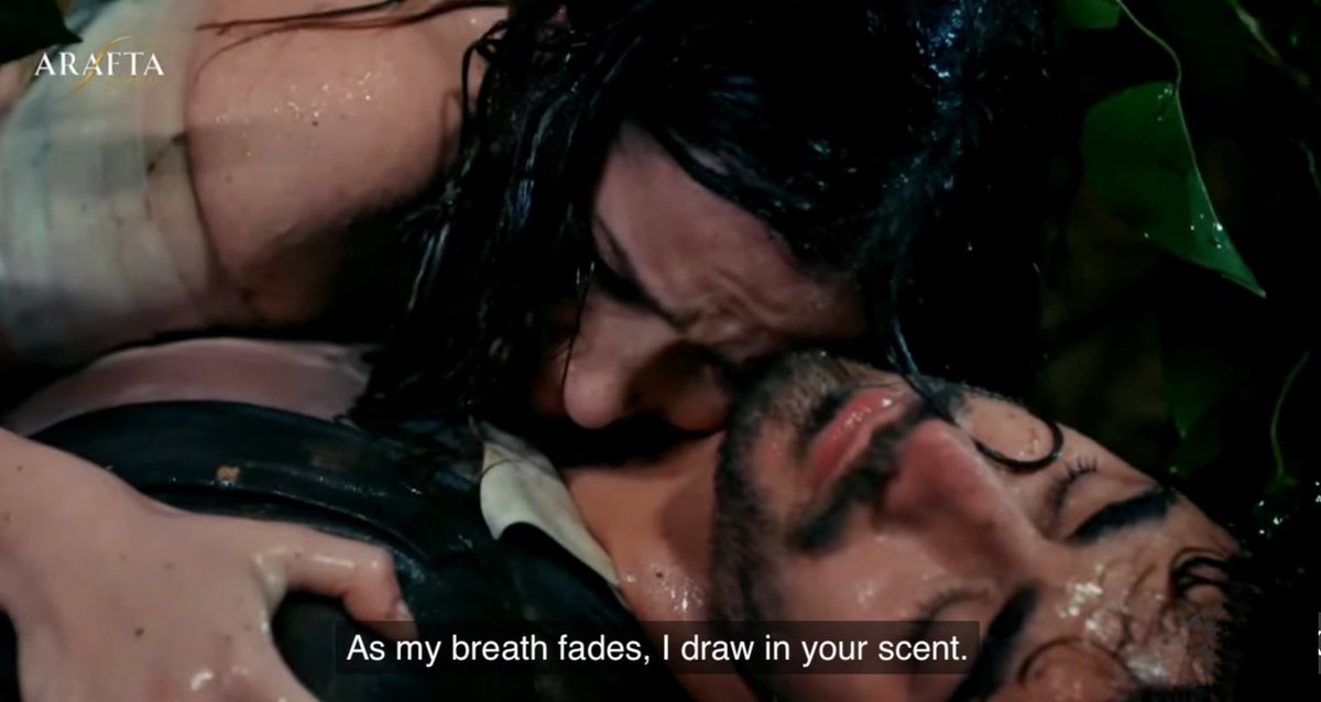 LShikder17773's tweet image. I was crying in the whole scene🥺
This was so bitter Merçen was so helpless, she can't even scream for help💔

#arafta #mertes